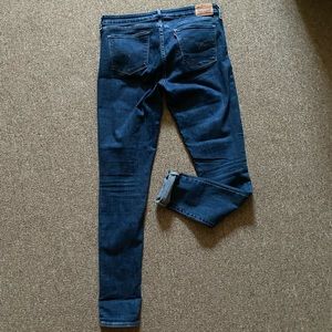 Levi’s 711 Skinny Jeans
